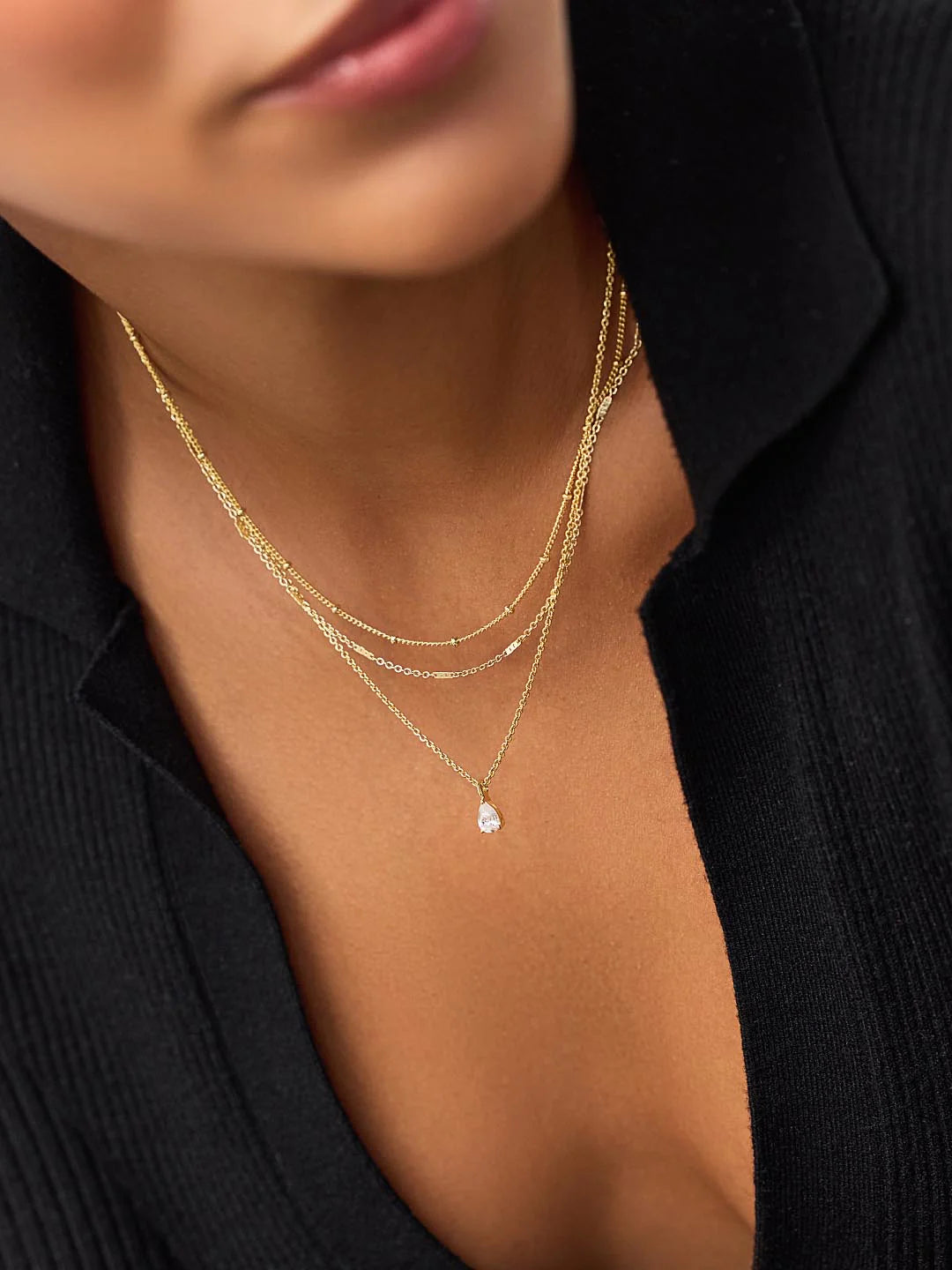 ShinePearls Delicate Solitaire Pendant